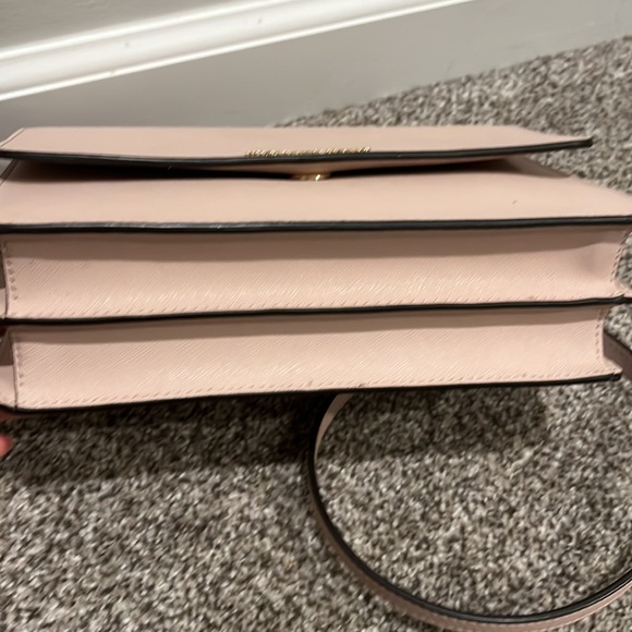 Used - Picture 3 of 6